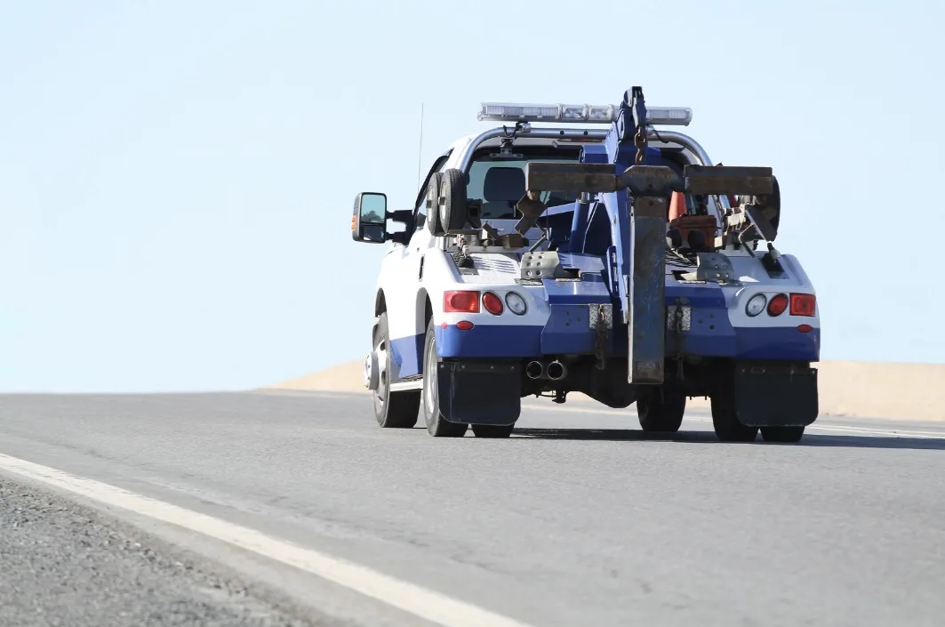 Mississauga wrecker tow truck on the roadside